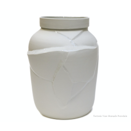 Humade Tectonic Vase - white porcelain