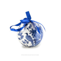 Order your Delft blue Christmas decoration at hollanddesignandgifts.com