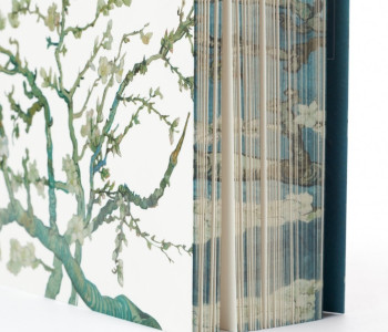 Luxe A5 notitieboek Amandelbloesem wit van Van Gogh