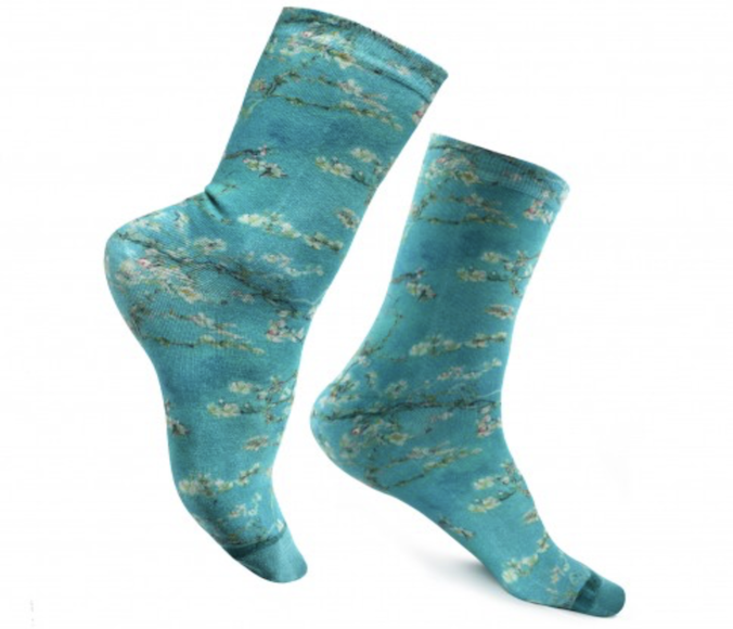 Ontdek Sokken Amandelbloesem van Van Gogh hier