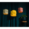 Met verschillende kleuren Trigami lampen maak je een mooie combinatie