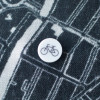 Pin fiets om de sjaal vast te zetten of een plaats op de kaart aan te duiden